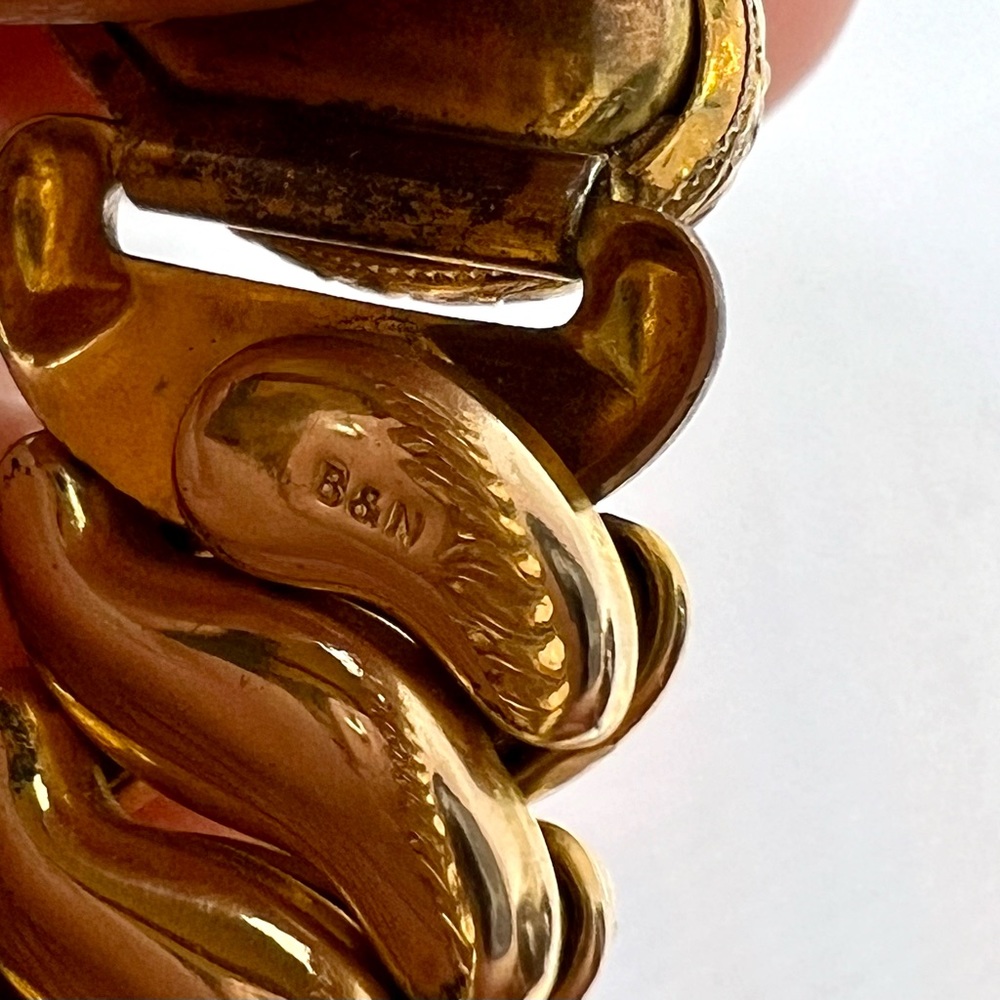 SOLD Vintage Sweetheart Bracelet B&N Bugnee & Niles Gold Filled Mother of Pearl - Picture 7 of 15